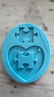 PUZZLE PIECE AND HEART KEYCHAIN MOLD